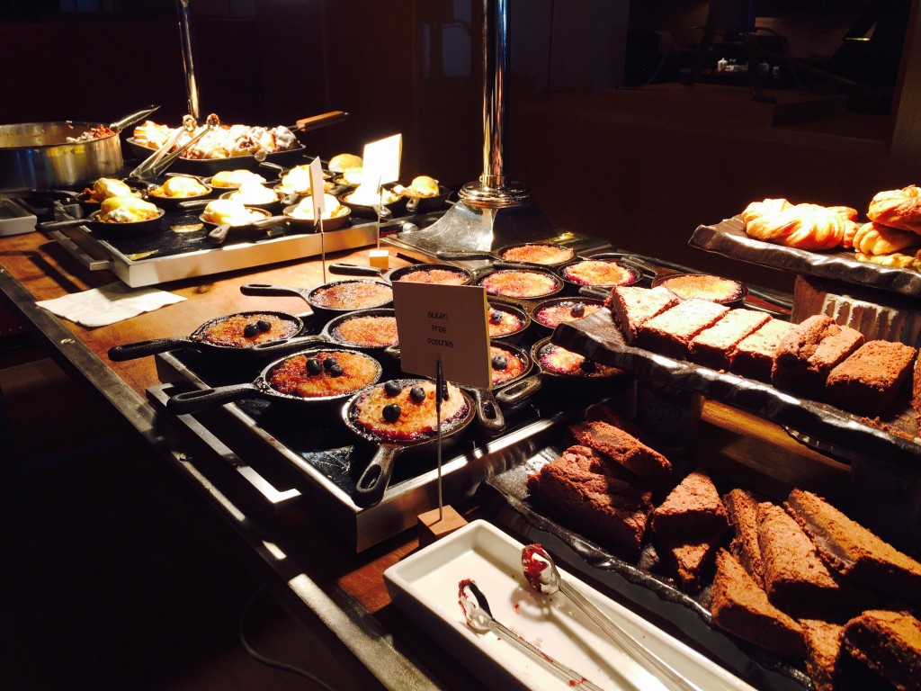 Sunday Brunch at the Bristol Lounge, Four Seasons | Life. Food. Wine.